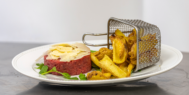 Italian Beef Tartar and fries - Amore Mio | Sandwiches & Salads Delivery in Monaco, Cap-d'Ail & Beausoleil